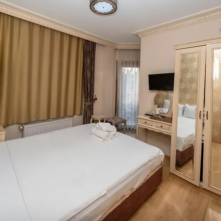 Hotell Felicity 3*