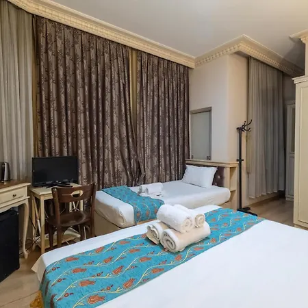 Hotell Felicity 3*