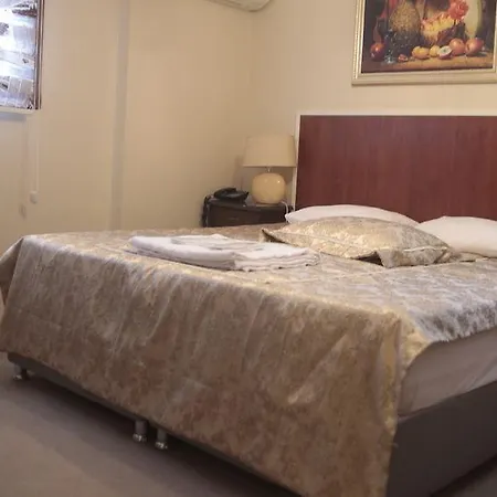 Hotell Felicity 3*