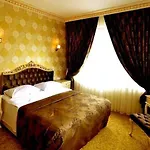 Felicity Hotel 3*