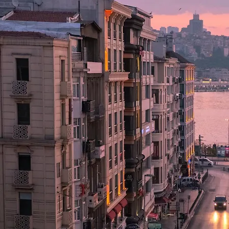 Felicity 이스탄불