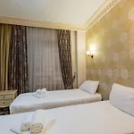 Felicity Hotel
